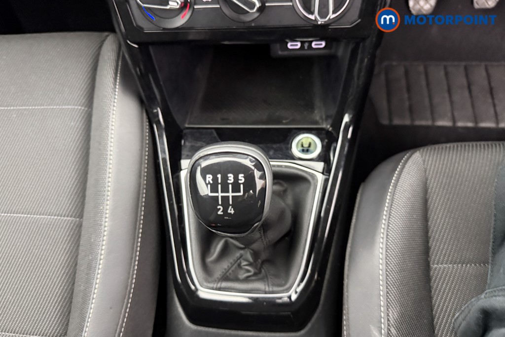 Volkswagen T-Cross Black Edition Manual Petrol SUV - Stock Number (1600491) - 13th supplementary image