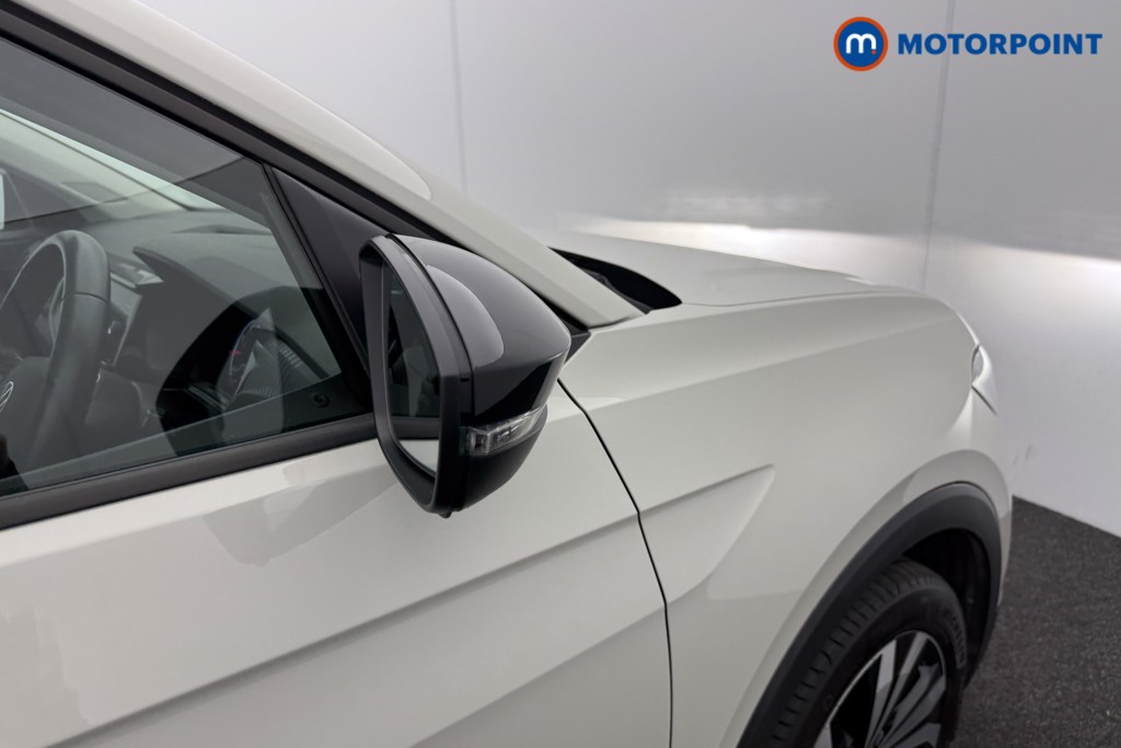 Volkswagen T-Cross Black Edition Manual Petrol SUV - Stock Number (1600491) - 19th supplementary image