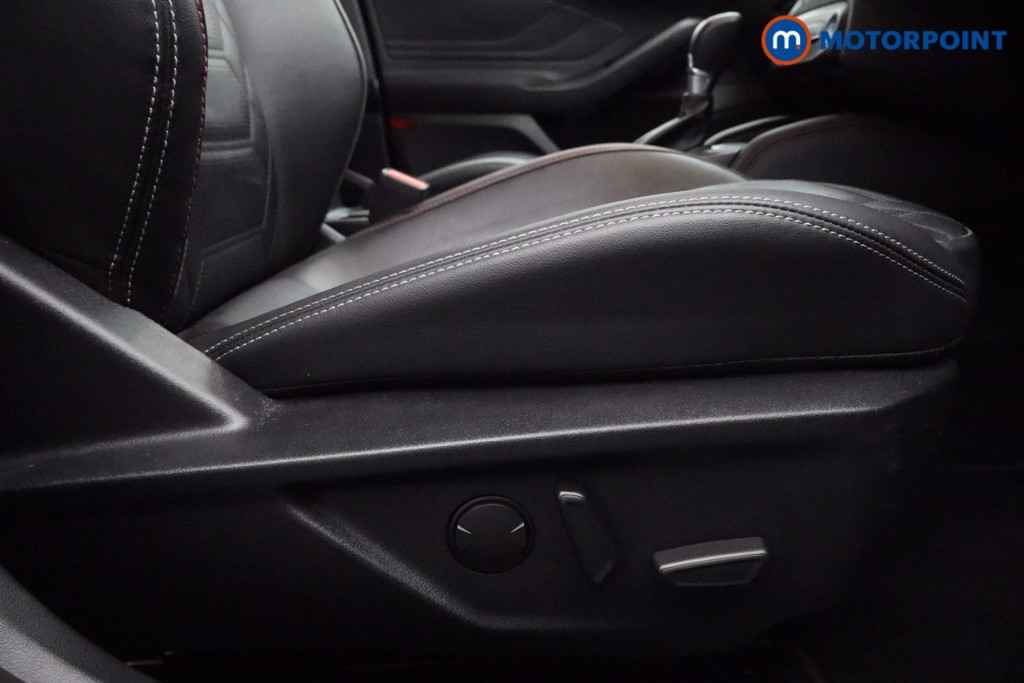 Ford Focus St-Line X Automatic Petrol Hatchback - Stock Number (1600556) - 19th supplementary image