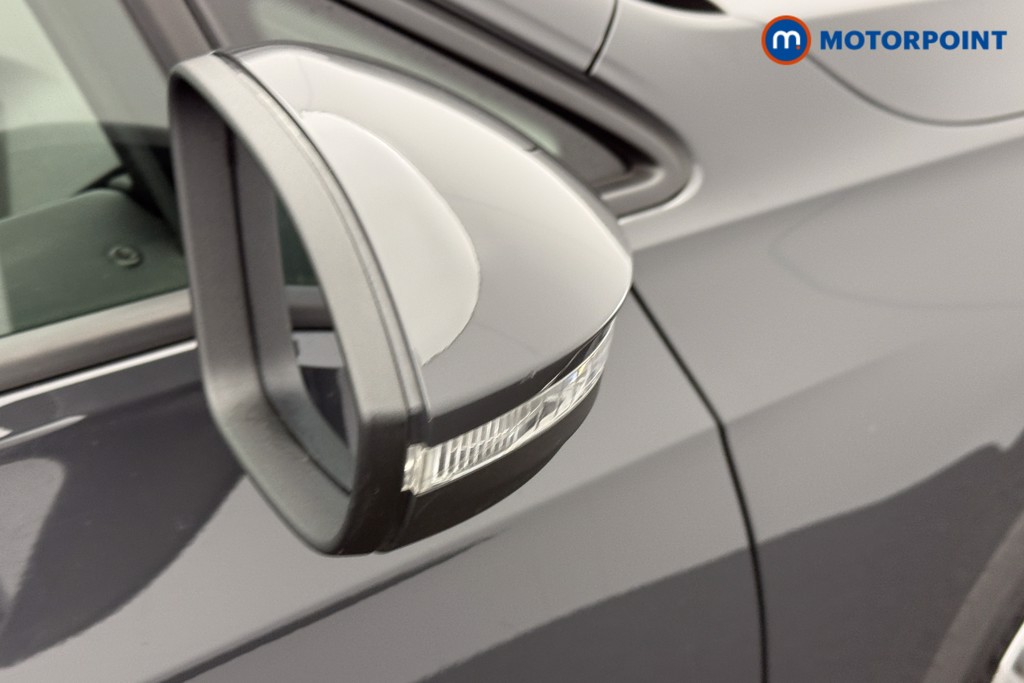 Volkswagen Golf Life Automatic Petrol Hatchback - Stock Number (1600702) - 18th supplementary image