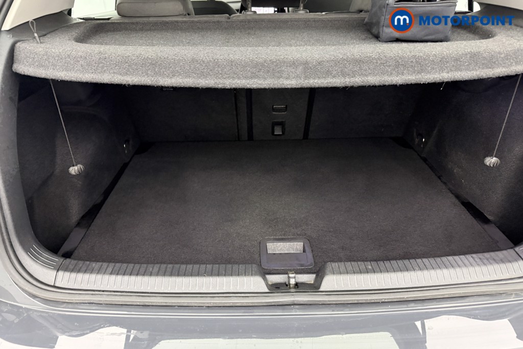 Volkswagen Golf Life Automatic Petrol Hatchback - Stock Number (1600702) - 20th supplementary image