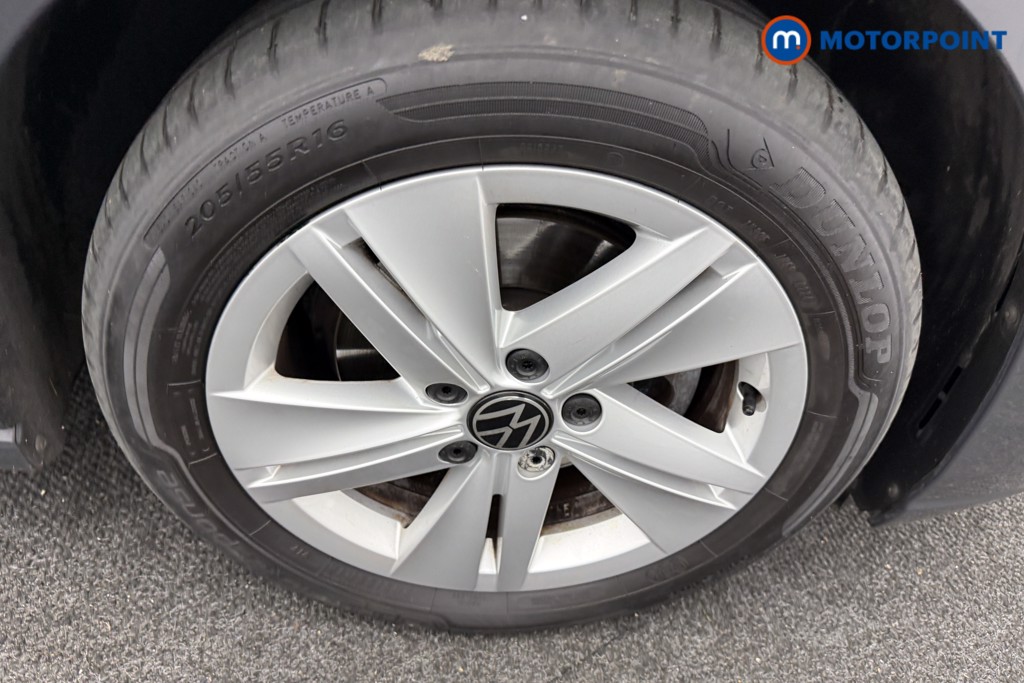 Volkswagen Golf Life Automatic Petrol Hatchback - Stock Number (1600702) - 36th supplementary image