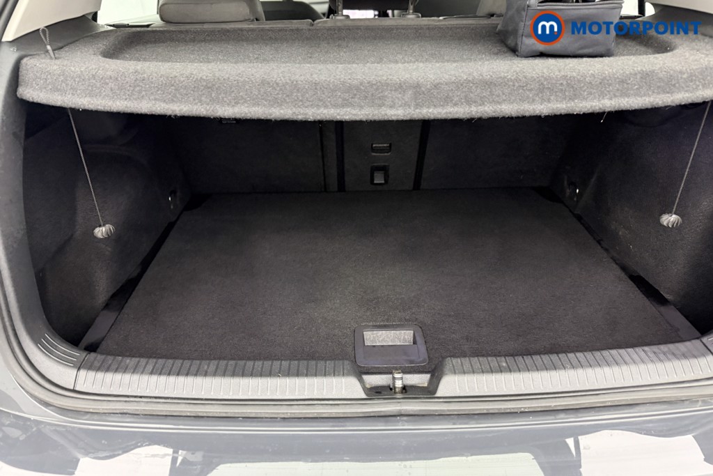 Volkswagen Golf Life Automatic Petrol Hatchback - Stock Number (1600702) - 38th supplementary image