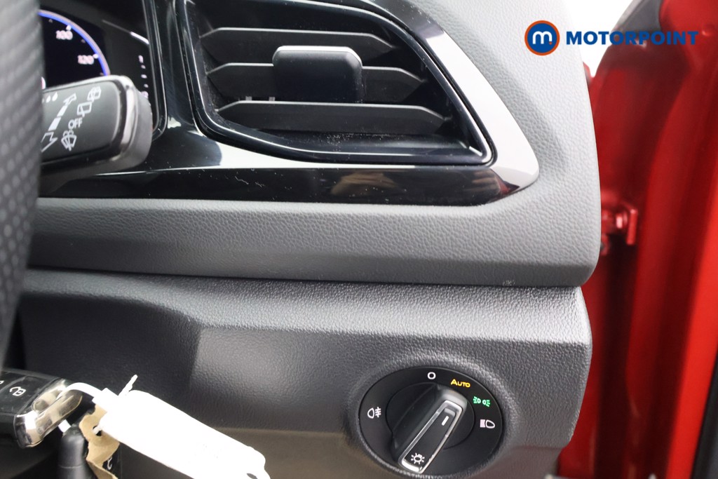 Volkswagen T-Roc R-Line Automatic Petrol SUV - Stock Number (1601150) - 7th supplementary image