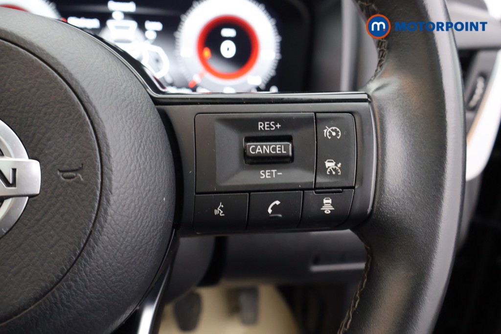 Nissan Qashqai N-Connecta Manual Petrol SUV - Stock Number (1601345) - 3rd supplementary image