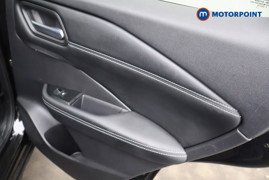 Nissan Qashqai N-Connecta Manual Petrol SUV - Stock Number (1601345) - 18th supplementary image