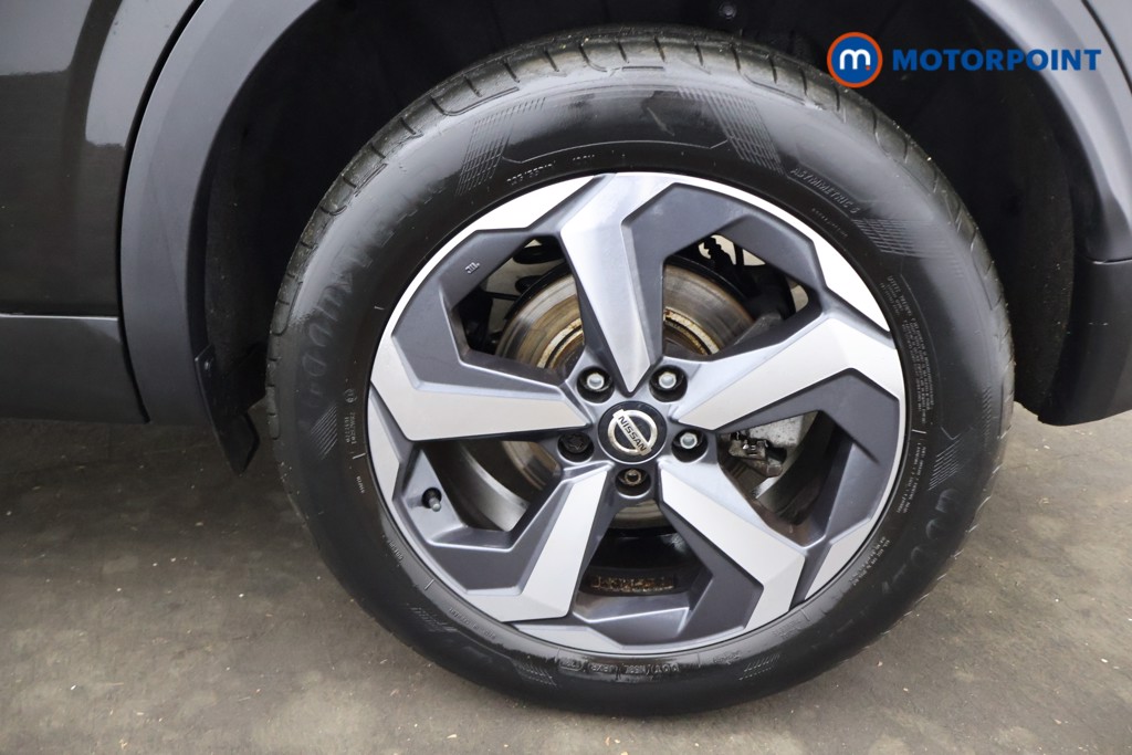 Nissan Qashqai N-Connecta Manual Petrol SUV - Stock Number (1601345) - 30th supplementary image