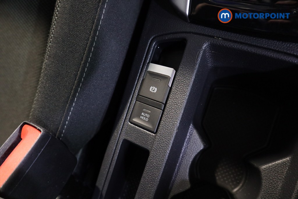 Volkswagen T-Roc Life Automatic Petrol SUV - Stock Number (1602002) - 8th supplementary image