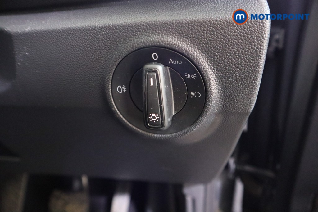 Volkswagen T-Roc Life Automatic Petrol SUV - Stock Number (1602002) - 10th supplementary image