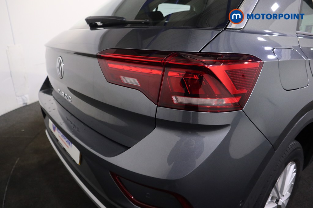 Volkswagen T-Roc Life Automatic Petrol SUV - Stock Number (1602002) - 25th supplementary image