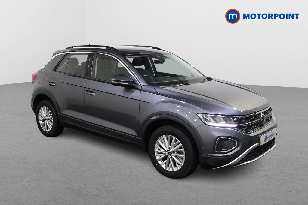 Volkswagen T-Roc Life Automatic Petrol SUV - Stock Number (1602002) - Drivers side front corner