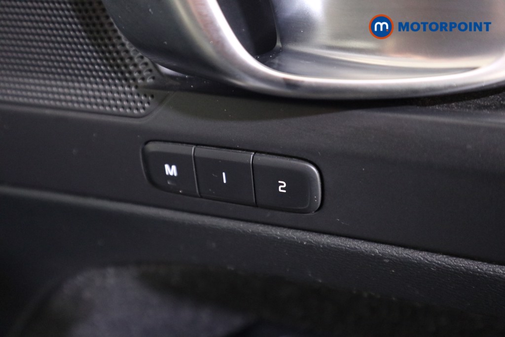 Volvo Xc40 R Design Pro Manual Petrol SUV - Stock Number (1602056) - 11th supplementary image