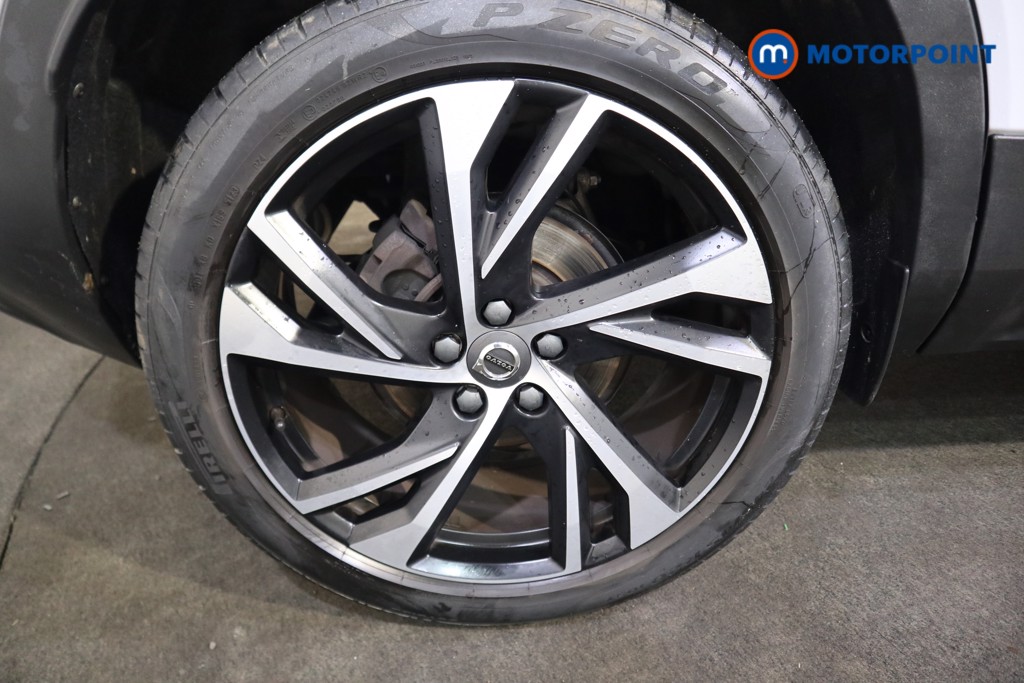 Volvo Xc40 R Design Pro Manual Petrol SUV - Stock Number (1602056) - 19th supplementary image