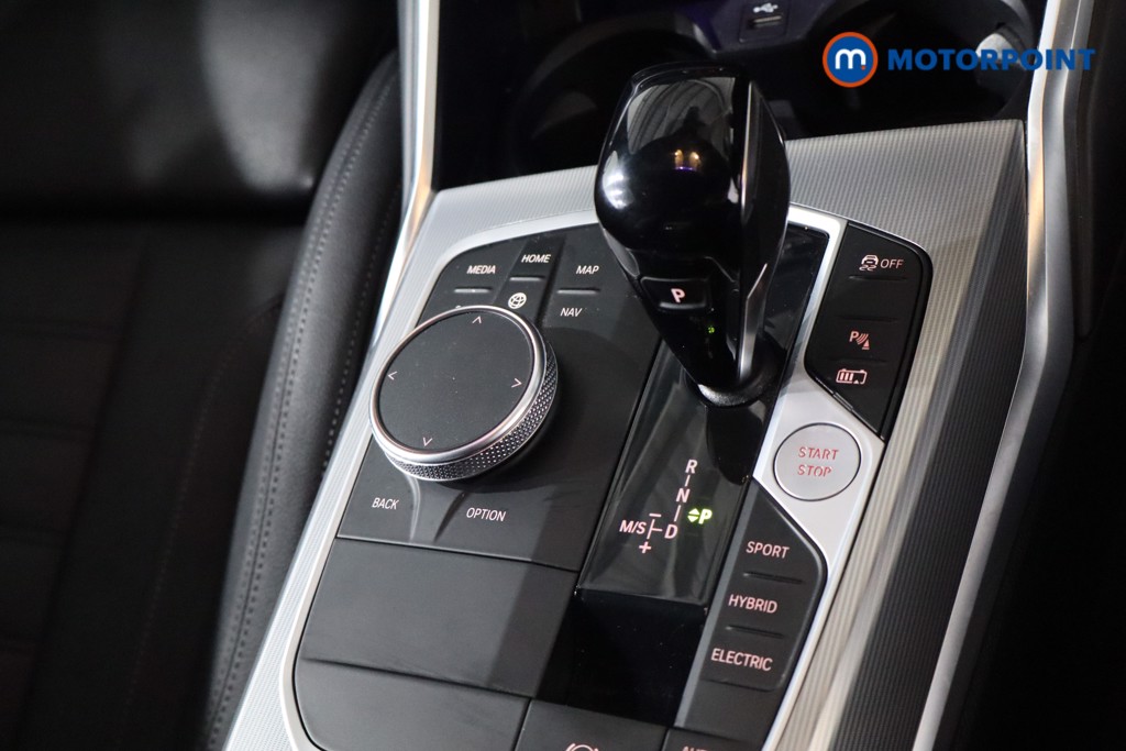 BMW 3 Series M Sport Automatic Petrol Plug-In Hybrid Saloon - Stock Number (1602245) - 17th supplementary image
