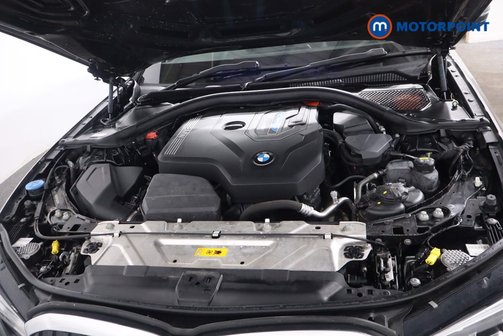 BMW 3 Series M Sport Automatic Petrol Plug-In Hybrid Saloon - Stock Number (1602245) - 29th supplementary image