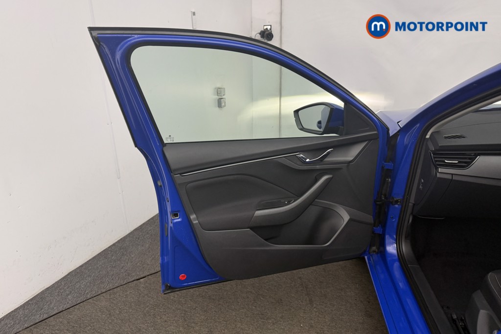 Skoda Scala SE Manual Petrol Hatchback - Stock Number (1602286) - 4th supplementary image