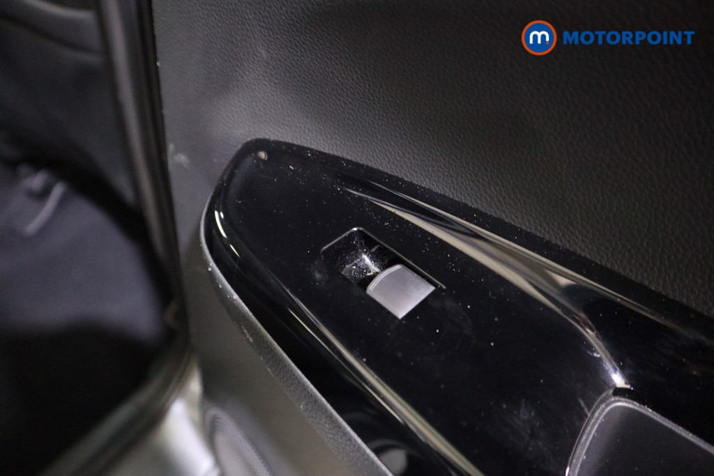 Honda Jazz SR Automatic Petrol-Electric Hybrid Hatchback - Stock Number (1602292) - 16th supplementary image