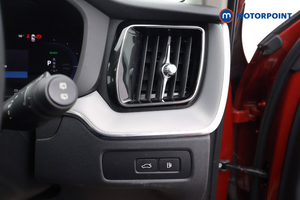 Volvo Xc60 Plus Automatic Petrol Plug-In Hybrid SUV - Stock Number (1602374) - 7th supplementary image