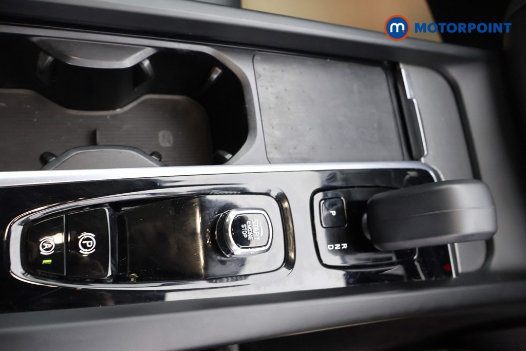 Volvo Xc60 Plus Automatic Petrol Plug-In Hybrid SUV - Stock Number (1602374) - 10th supplementary image