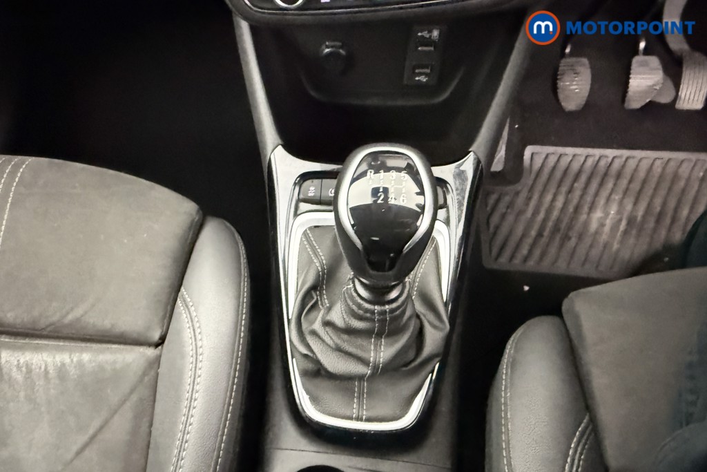 Vauxhall Crossland Ultimate Manual Petrol SUV - Stock Number (1602477) - 11th supplementary image
