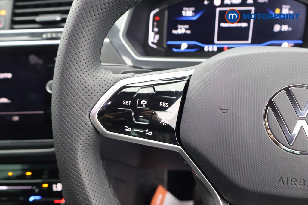 Volkswagen Tiguan R-Line Automatic Petrol SUV - Stock Number (1602616) - 2nd supplementary image