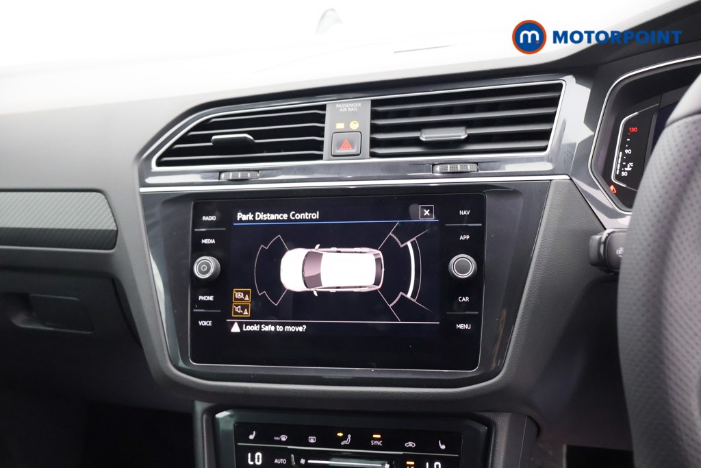 Volkswagen Tiguan R-Line Automatic Petrol SUV - Stock Number (1602616) - 9th supplementary image