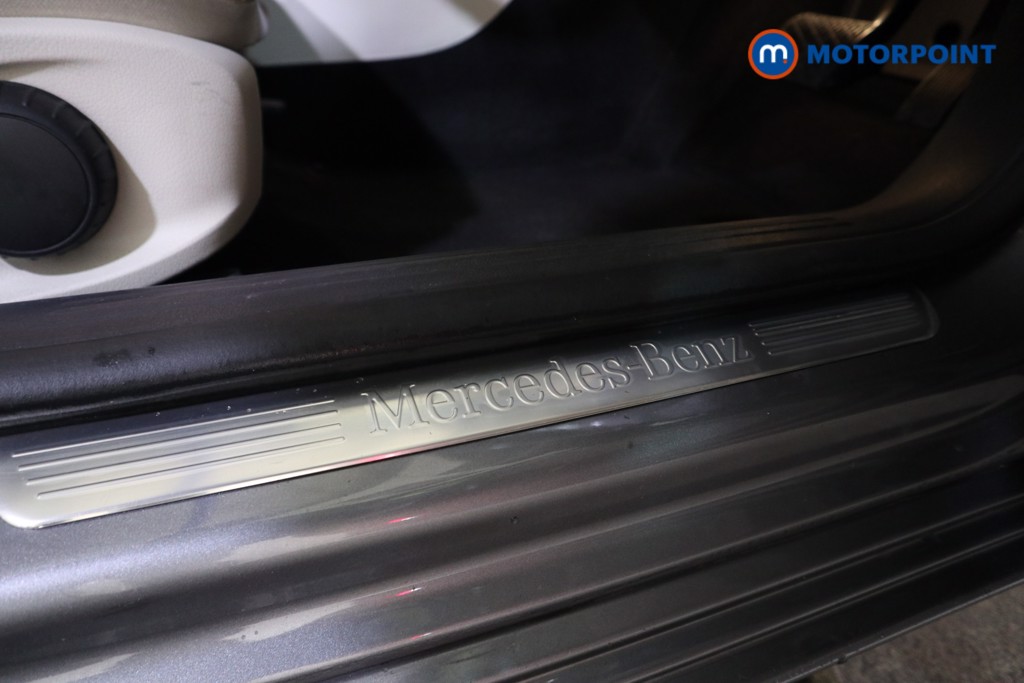 Mercedes-Benz A Class Sport Executive Edition Automatic Petrol Saloon - Stock Number (1602767) - 15th supplementary image