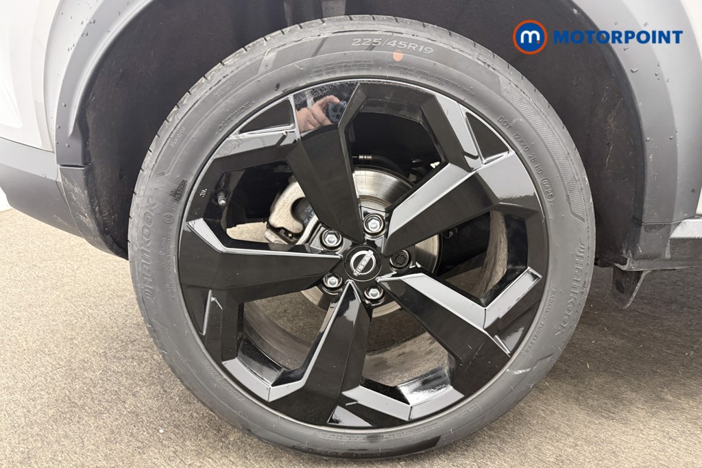 Nissan Juke Tekna Automatic Petrol SUV - Stock Number (1602945) - 11th supplementary image