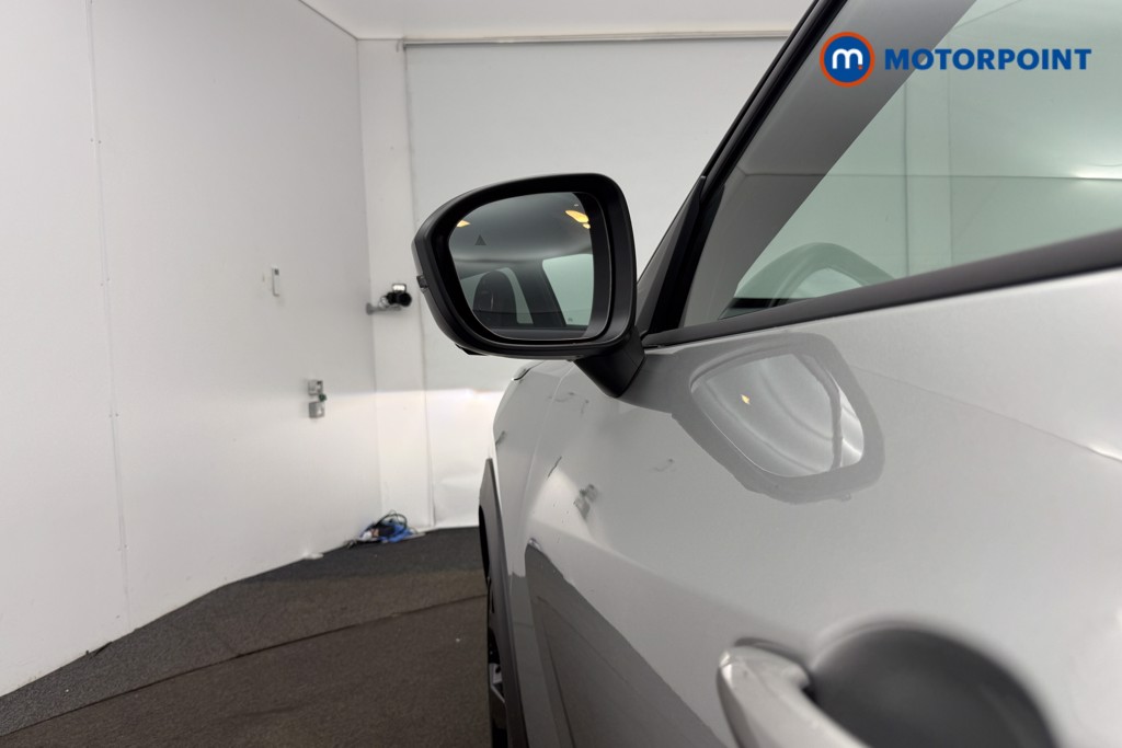 Nissan Juke Tekna Automatic Petrol SUV - Stock Number (1602945) - 33rd supplementary image