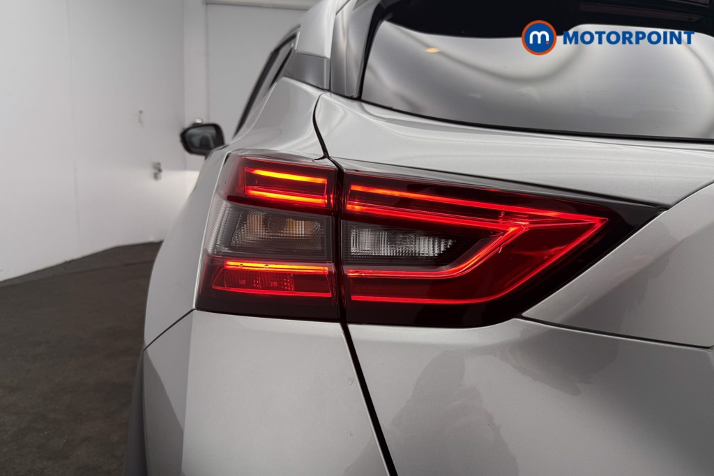 Nissan Juke Tekna Automatic Petrol SUV - Stock Number (1602945) - 34th supplementary image