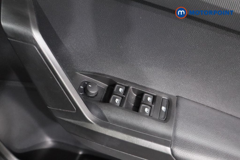 Seat Arona Se Edition Manual Petrol SUV - Stock Number (1602993) - 11th supplementary image