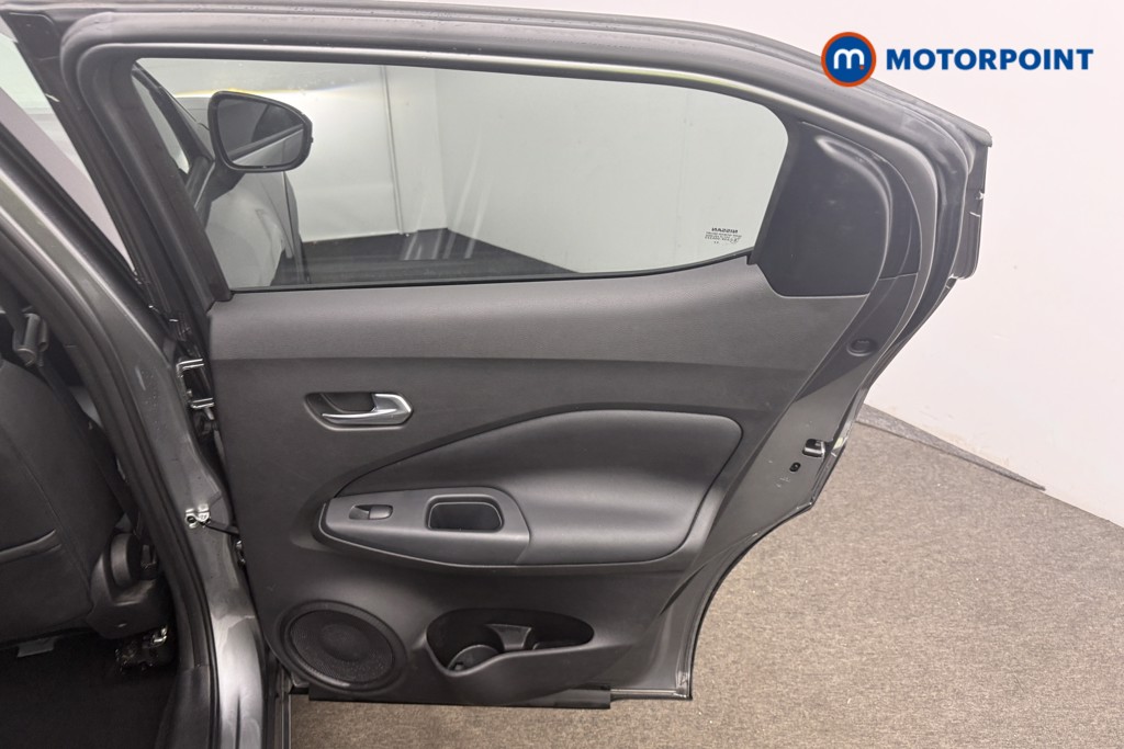 Nissan Juke Tekna Automatic Petrol-Electric Hybrid SUV - Stock Number (1603194) - 16th supplementary image