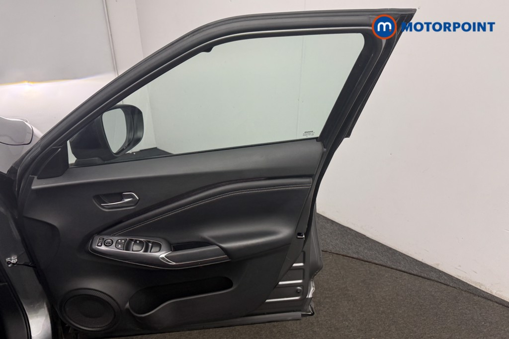 Nissan Juke Tekna Automatic Petrol-Electric Hybrid SUV - Stock Number (1603194) - 19th supplementary image