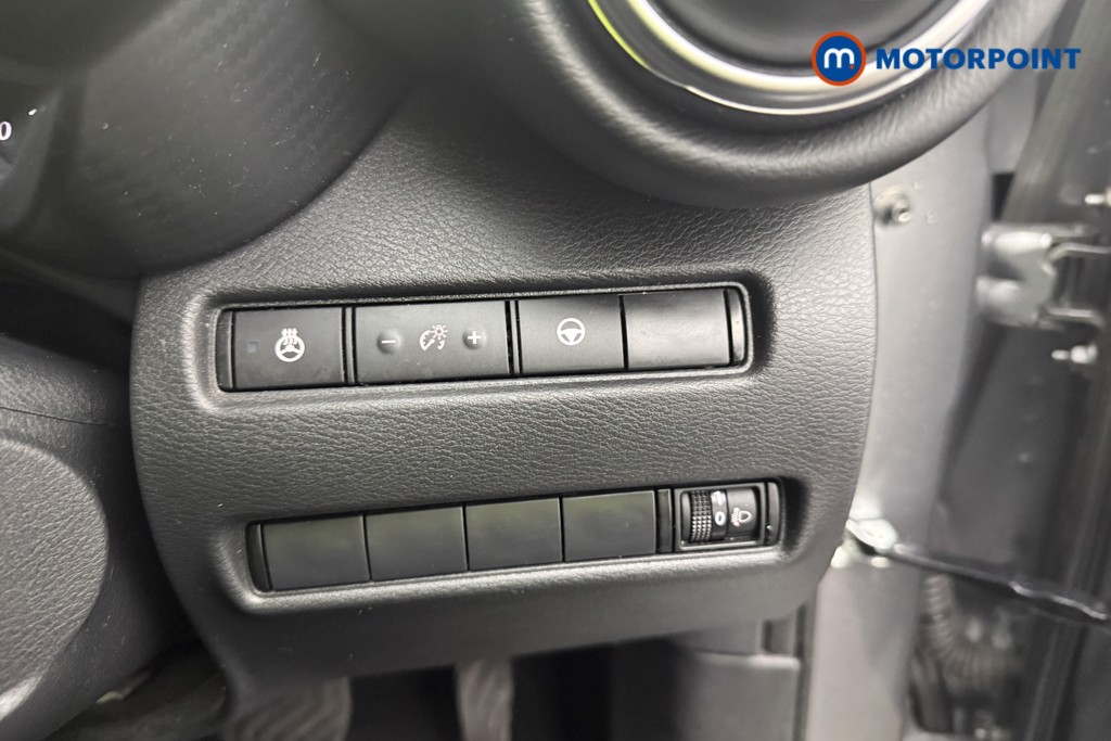 Nissan Juke Tekna Automatic Petrol-Electric Hybrid SUV - Stock Number (1603194) - 21st supplementary image