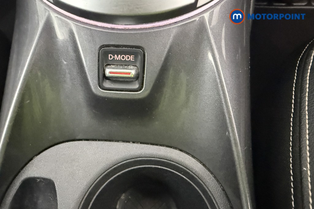 Nissan Juke Tekna Automatic Petrol-Electric Hybrid SUV - Stock Number (1603194) - 23rd supplementary image