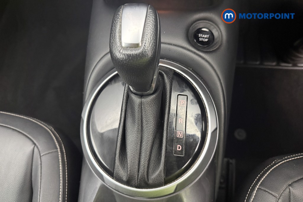 Nissan Juke Tekna Automatic Petrol-Electric Hybrid SUV - Stock Number (1603194) - 24th supplementary image