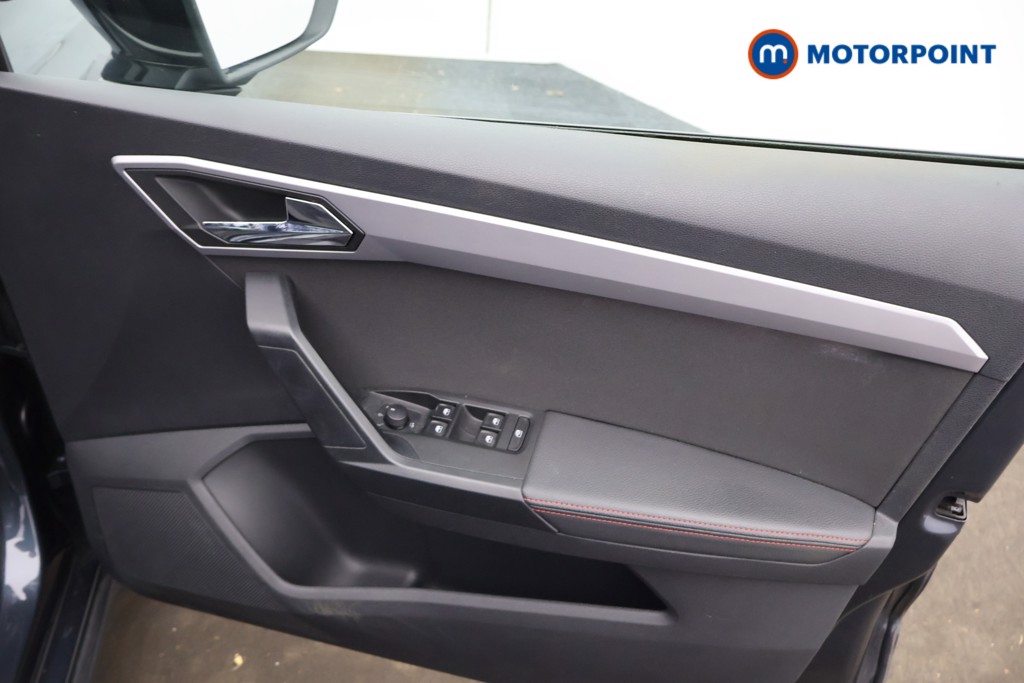 Seat Arona Fr Red Edition Manual Petrol SUV - Stock Number (1603197) - 11th supplementary image
