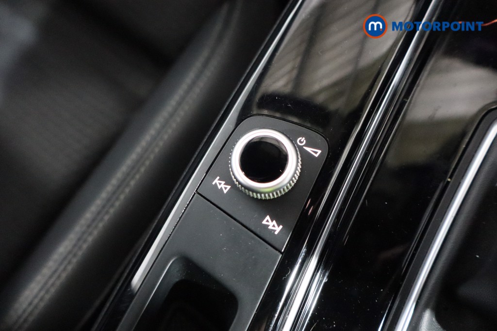 Audi A4 Black Edition Automatic Diesel Estate - Stock Number (1603411) - 16th supplementary image