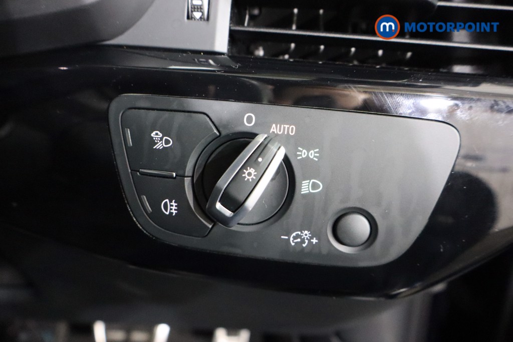 Audi A4 Black Edition Automatic Diesel Estate - Stock Number (1603411) - 17th supplementary image