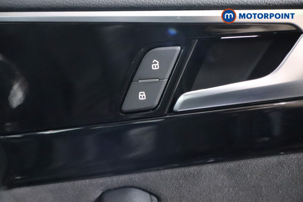 Audi A4 Black Edition Automatic Diesel Estate - Stock Number (1603411) - 18th supplementary image