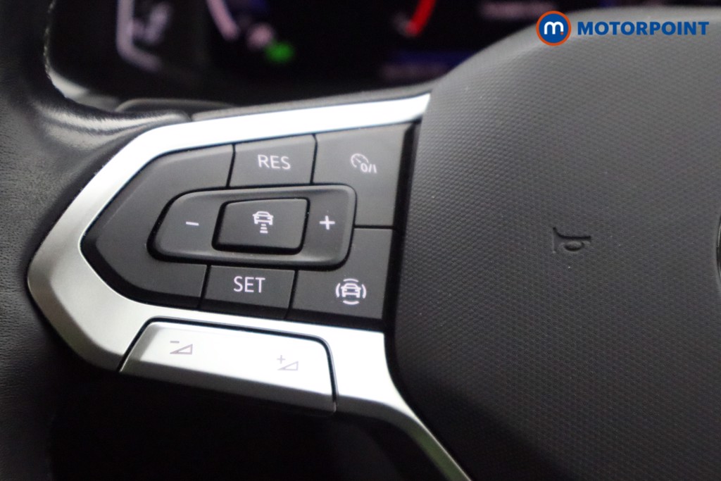 Volkswagen T-Roc Style Automatic Petrol SUV - Stock Number (1603465) - 4th supplementary image