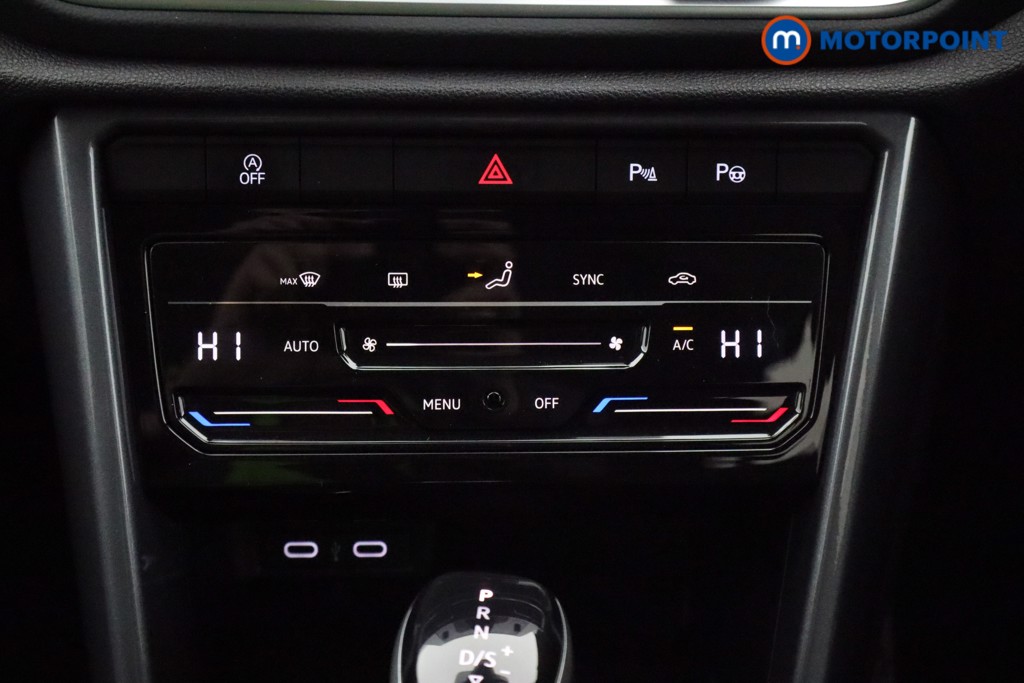 Volkswagen T-Roc Style Automatic Petrol SUV - Stock Number (1603465) - 7th supplementary image