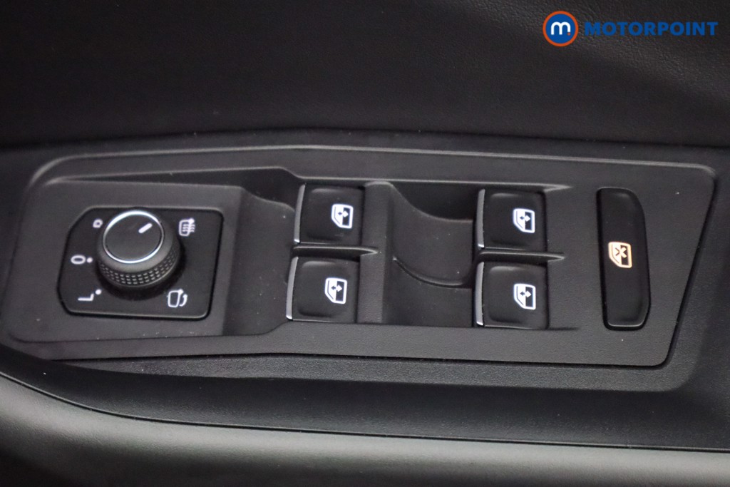 Volkswagen T-Roc Style Automatic Petrol SUV - Stock Number (1603465) - 13th supplementary image