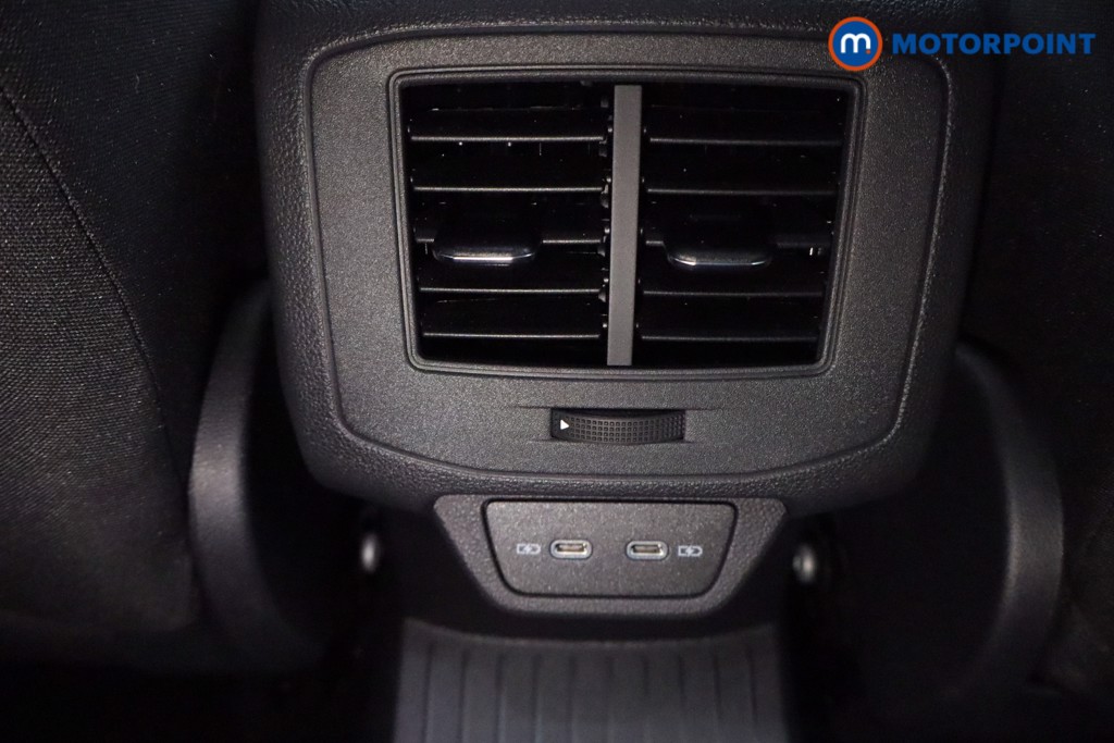 Volkswagen T-Roc Style Automatic Petrol SUV - Stock Number (1603465) - 17th supplementary image