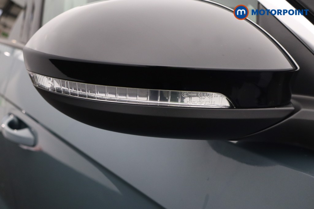 Volkswagen T-Roc Style Automatic Petrol SUV - Stock Number (1603465) - 23rd supplementary image