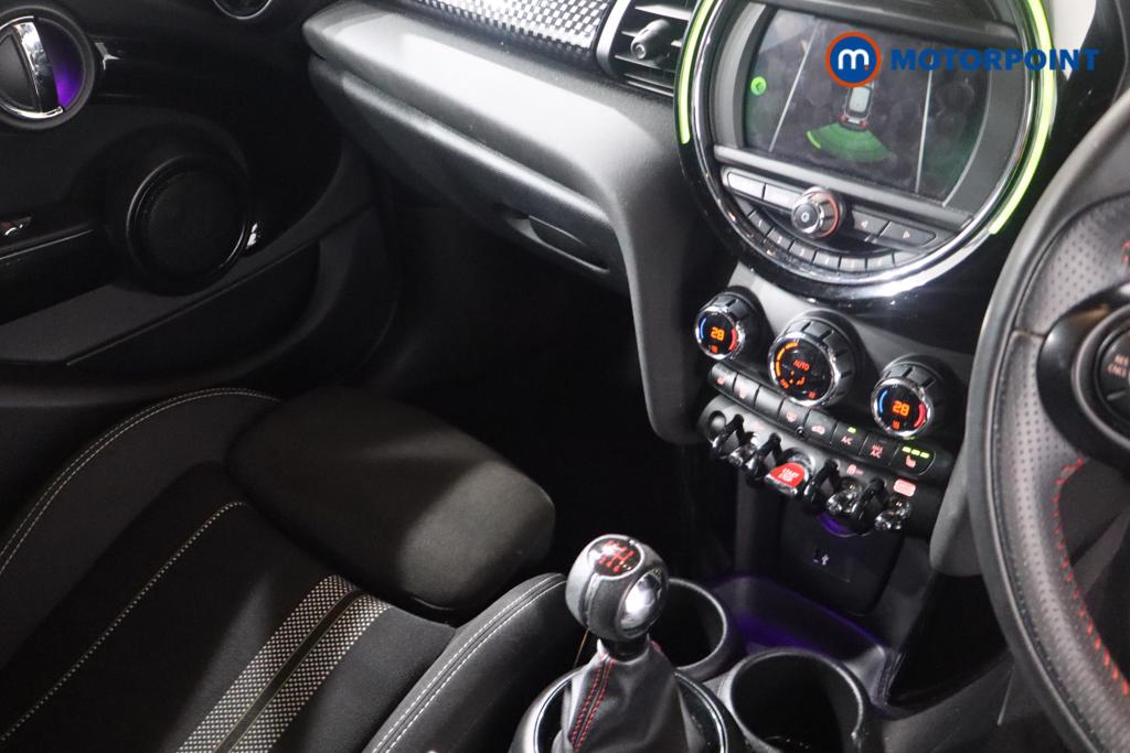 Mini Hatchback Cooper S Sport Manual Petrol Hatchback - Stock Number (1603600) - 5th supplementary image