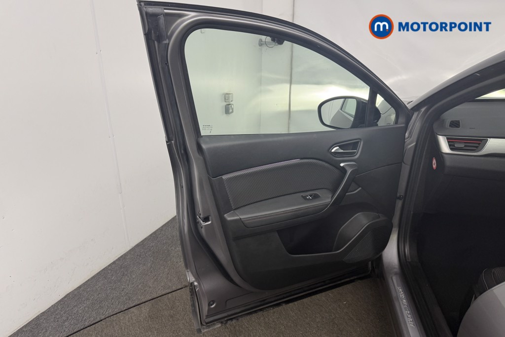 Renault Captur R.S. Line Automatic Petrol SUV - Stock Number (1603684) - 4th supplementary image