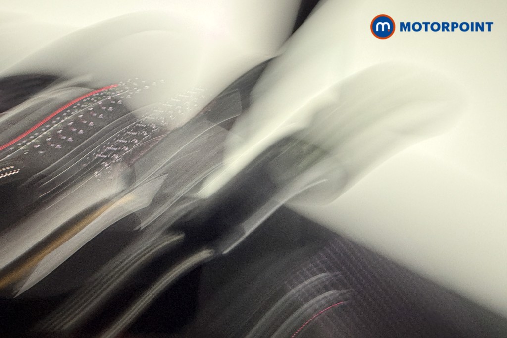 Renault Captur R.S. Line Automatic Petrol SUV - Stock Number (1603684) - 16th supplementary image