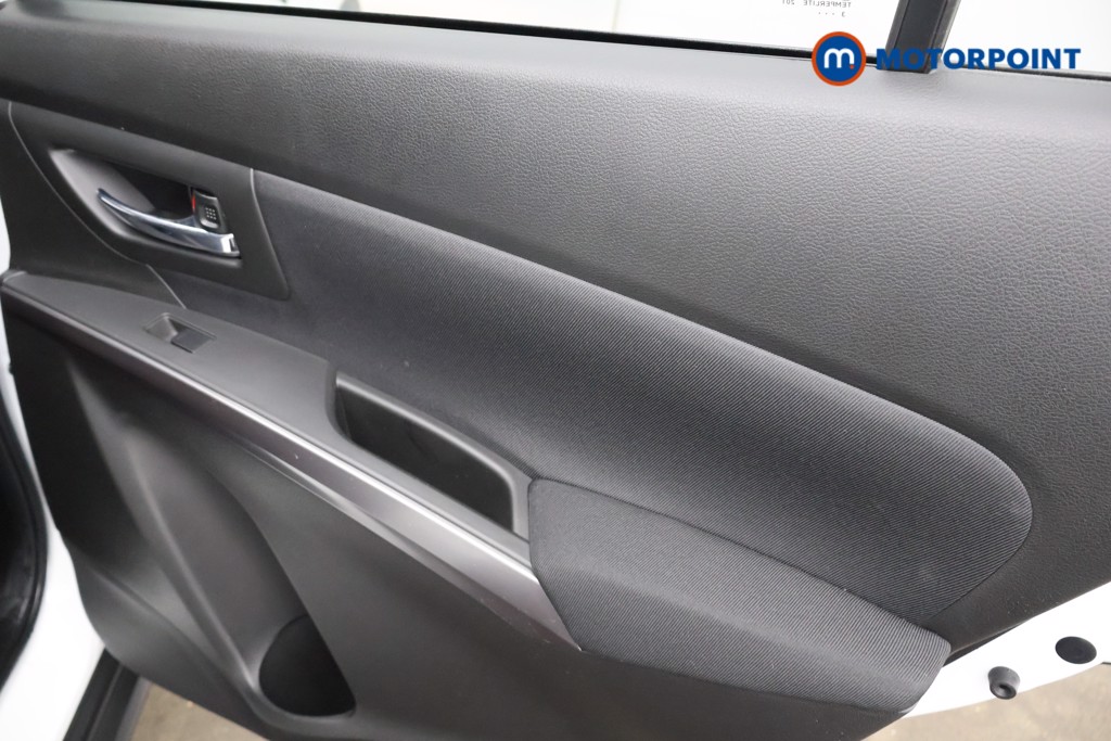 Suzuki S-Cross Motion Manual Petrol SUV - Stock Number (1603808) - 18th supplementary image