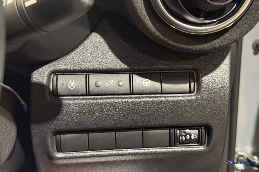 Nissan Juke Tekna-Plus Automatic Petrol-Electric Hybrid SUV - Stock Number (1603826) - 6th supplementary image